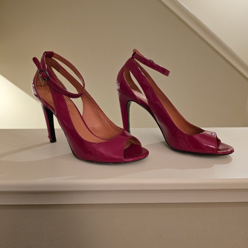Via Spiga Patent Leather Peep-Toe Heels